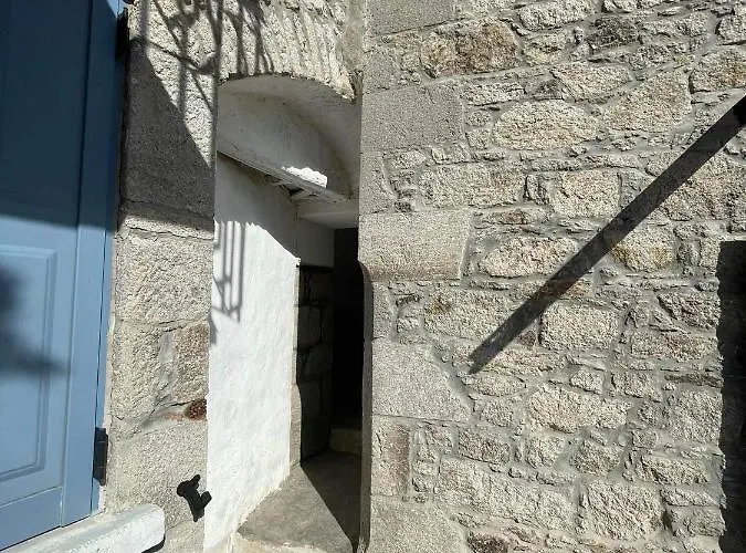 Kontias Stonehouse 2