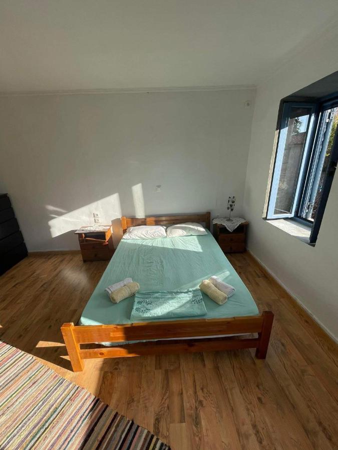 Stonehouse 2 Tatil Evi *